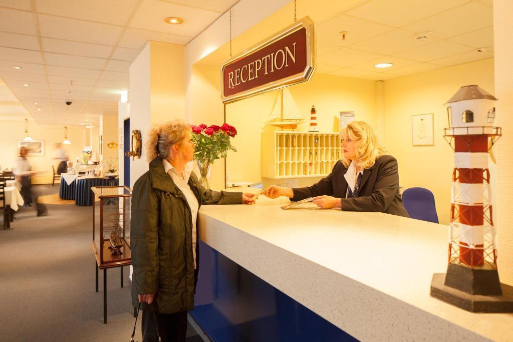 Hotel Senator Marina Wedel Extérieur photo